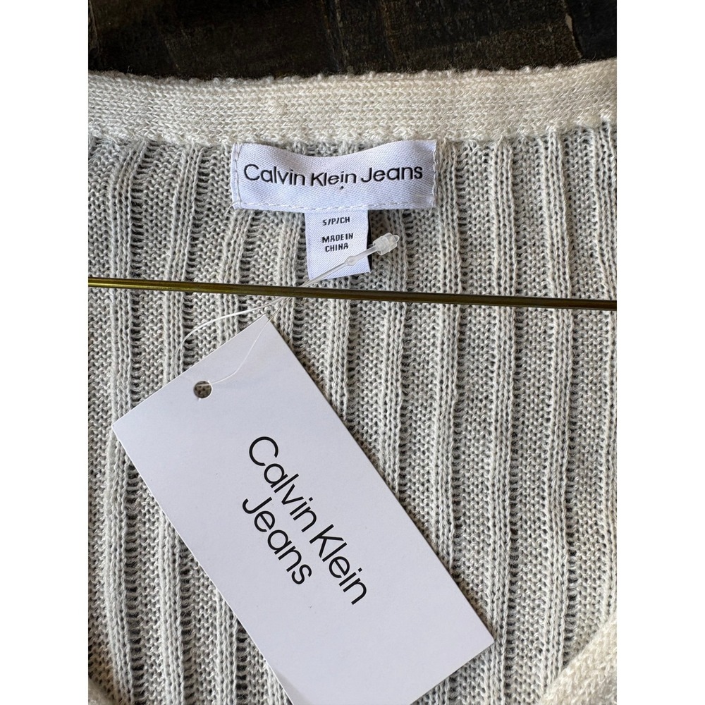 Calvin Klein Jeans Womens Ribbed V-Neck Sweater Cream Off White CK Logo NWT Smal - Picture 3 of 10